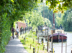 Cycles on the River Medway Tow Path