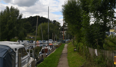 Walk along beside the Boats at East Farleigh