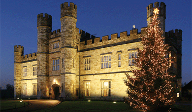 Christmas Tree at Leeds Castle