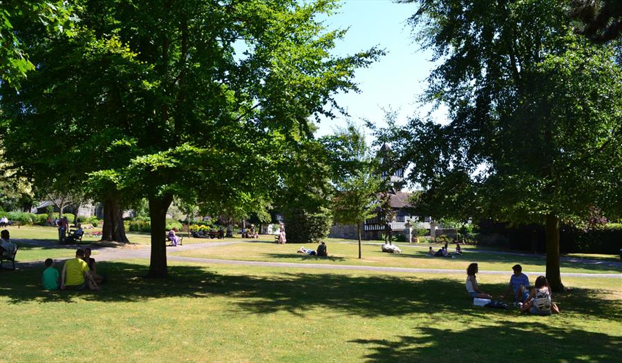 Brenchley Gardens Garden in Maidstone, Maidstone Visit Maidstone